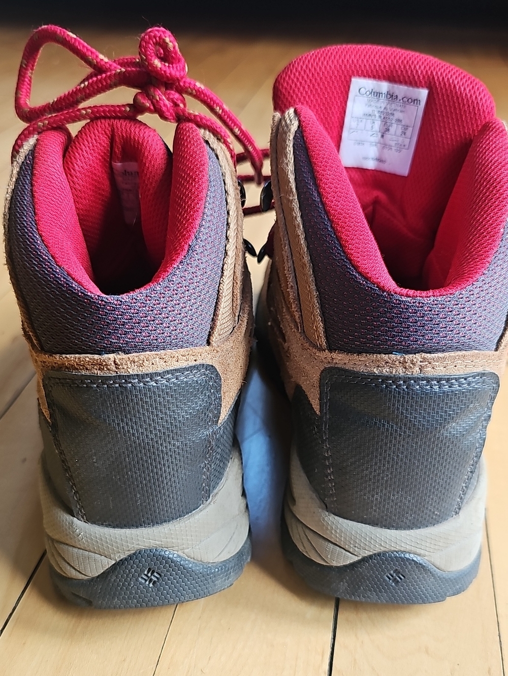 Womens Columbia Newton Ridge Mid Hiking Boot 7 - Picture 4 of 6